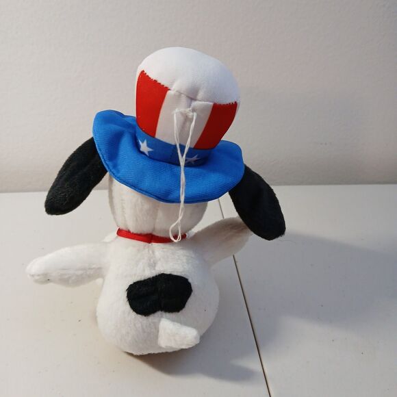 Peanuts Snoopy Met Metropolitan Life Patriotic Stuffed Plush Animal Toy Doll 7" - Picture 4 of 9
